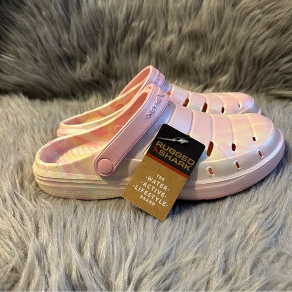 Rugged Shark Clogs Girls Size 5 Pink Slip On Floatable Water Shoes Sandals